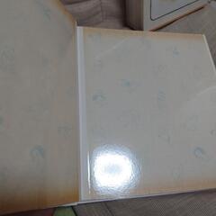 【新品】アルバム  ２つの画像