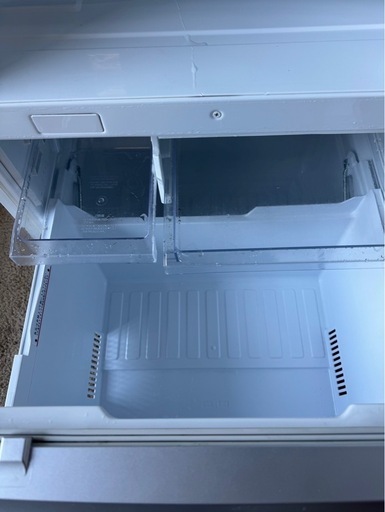 E2702 MITSUBISHI 三菱　冷蔵庫　2ドア　298L  2015年　