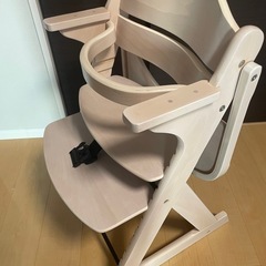 ベビー ハイチェア の画像