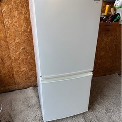 E2703 シャープ　2ドア冷蔵庫　137L 2009年　サビあり　