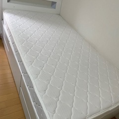 ベッド　マットレスつき