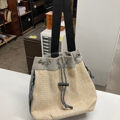 A2505-836 かごバッグみたいな巾着ボディバッグ 中古