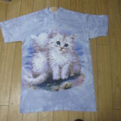 ねこＴシャツ　青