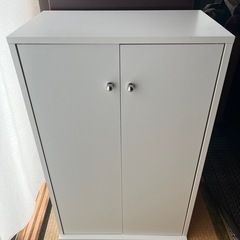 キャビネット　小物収納
