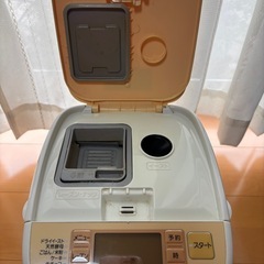 PanasonicパナソニックホームベーカリーSD-BH104の画像