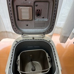PanasonicパナソニックホームベーカリーSD-BH104の画像