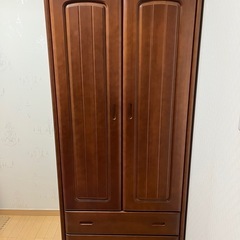 無料　木製洋服タンス