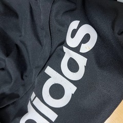 adidasリュック の画像