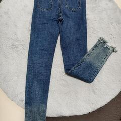 レディースジーンズの画像