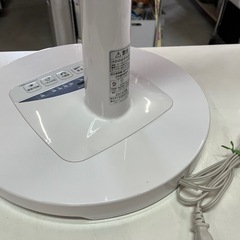 HITACHI 日立 着脱式 リモコン付属 30cm リビング扇風機 HEF-DC50 風力6段階 チャイルドロック 減灯•消音機能付 動作確認済 中古美品 ①の画像