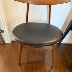 【無料】東京都港区引取り限定6脚ダイニングチェアの画像