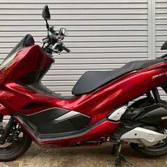ホンダ　ＰＣＸ　２０１８年式　ＪＦ８１　バックレスト　スマホホルダー　スマートキーの画像