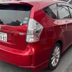 トヨタ プリウスαの画像