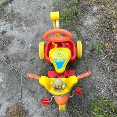 アンパンマン三輪車の画像