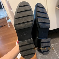 ZARA ブーツ　23.5の画像