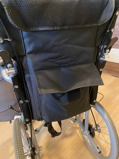 値下げしました　介護用車椅子 介助式　おまけ付き 