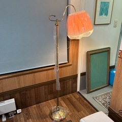 フロアランプ　　