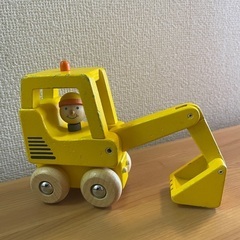 Hape おもちゃ　ドイツ製　ショベルカー　木のおもちゃ　働く車