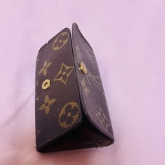 ルイヴィトンキーケース?