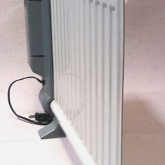 ◆取引条件有り◆ 山善パネルオイルヒーターMPH-350・通電稼動確認済【AC100V-350W、41高x55幅x台座含む12奥㎝／パネル部0.8厚㎝、重量約3kg】の画像