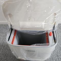 ゴミ箱 壁掛け 扉掛け フタ付き 9L ダストボックスの画像