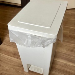 【明日30日(金)まで】ゴミ箱