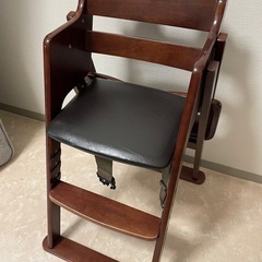 合皮マットで手入れが楽！ベビーチェア　食事椅子