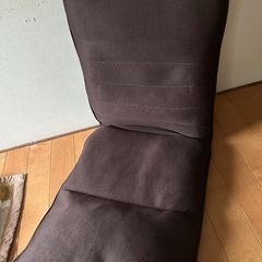 座椅子　リクライニング　ニトリ