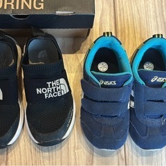 ノースフェイス　アシックス　スニーカー　2足セット