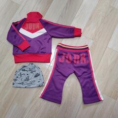 まとめ売り　JUNK Store H&M　ジャージ 上下 80㌢ 男の子 帽子の画像