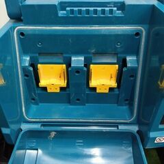 makita マキタ ML809 充電式スタンドライト　本体のみ【野田愛宕店】【店頭取引限定】【中古】管理番号：ITU6X2PBGMM2の画像