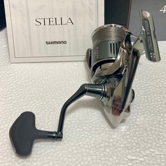 シマノ　22ステラ 4000MHG 美品の画像