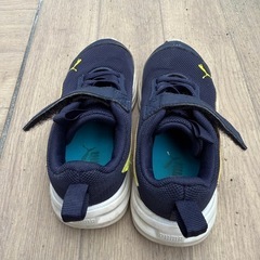 PUMAスニーカー17cmの画像