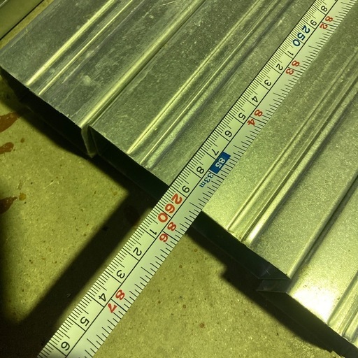 軽天材料　スチールラックやDIY