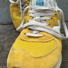 （ジャンク）ニューバランス574 イエローの画像