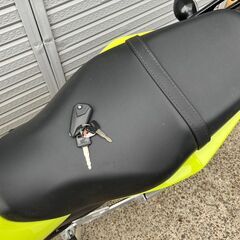 ホンダ　グロム　２０１６年式　ＪＣ６１　ＫＩＴＡＣＯマフラー　ＴＡＫＥＧＡＷＡケースカバー　ライトカスタム有　リアキャリアの画像