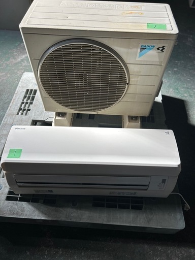 中古ダイキン ルームエアコン 2019年製