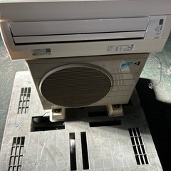 中古ダイキン ルームエアコン 2019年製の画像