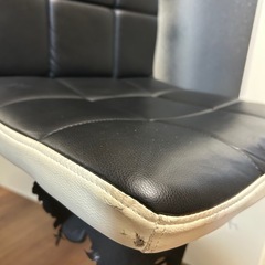 高めの椅子　クッションの画像