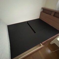 ダブルサイズ　ベッド