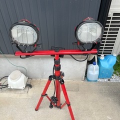 伸縮三脚スタンド2灯ハロゲン投光機