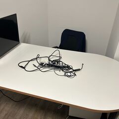 【家具家電無料で差し上げます！】テーブル・収納・モニター