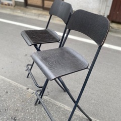 折りたたみチェアー　高さ74cm