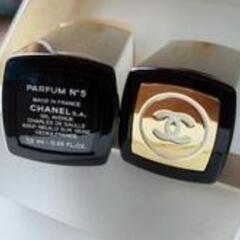 【CHANEL】No.5のスプレーボトルの画像