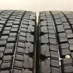 【走行短め】札幌発 引取OK BS W900 295/70R22.5 151/148J 22.5インチ トラックタイヤ スタッドレス 2本 22年 積載車 大型トラック KTT515クレジットカード QRコード決済可能の画像