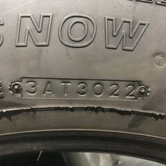 【走行短め】札幌発 引取OK BS W900 295/70R22.5 151/148J 22.5インチ トラックタイヤ スタッドレス 2本 22年 積載車 大型トラック KTT515クレジットカード QRコード決済可能の画像