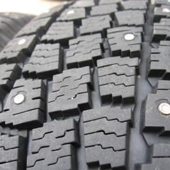 スパイク 185/70R14 ハンコック ZOVAC HPW401の画像