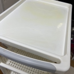 プラスチックワゴン（多少黄ばみ有り）の画像