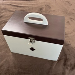 【無償でお譲りします】救急箱