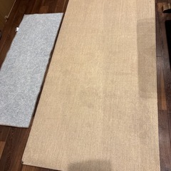 1畳サイズのカーペットとキッチンマット2枚セットの画像